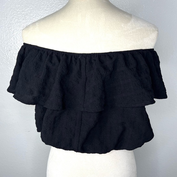 URBAN OUTFITTERS Kimchi Blue Smocked Black Crop Peasant Top Size Small - Picture 5 of 9